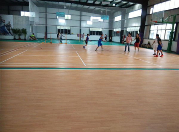 籃球地板比木地板有哪些優(yōu)勢(shì)？